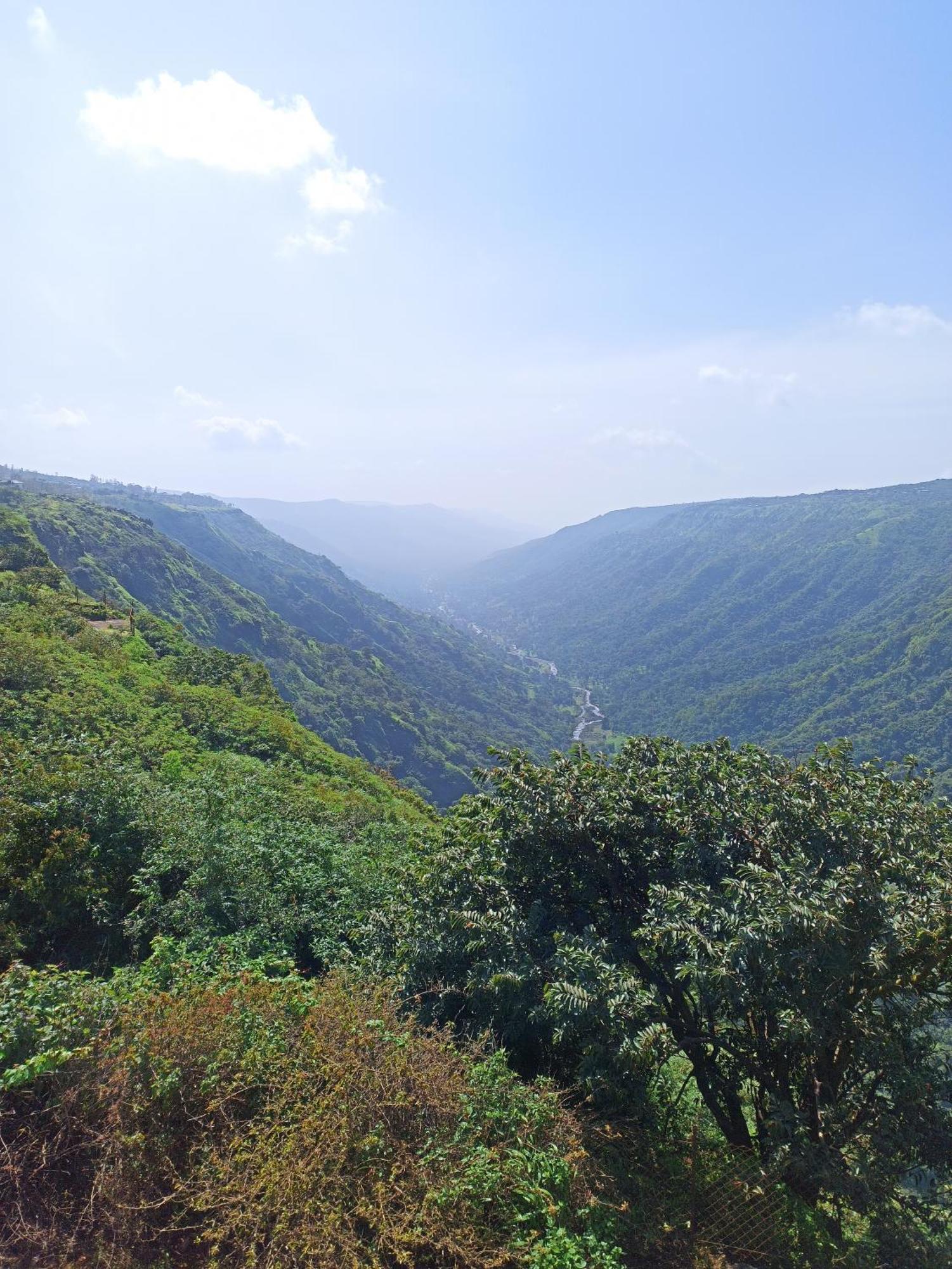Strawberry Country Villa Mahābaleshwar Dış mekan fotoğraf